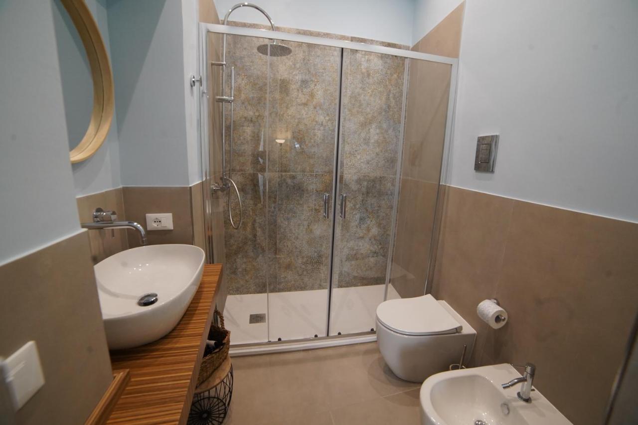 Domus Maqueda Bed & Breakfast Palermo Exterior photo