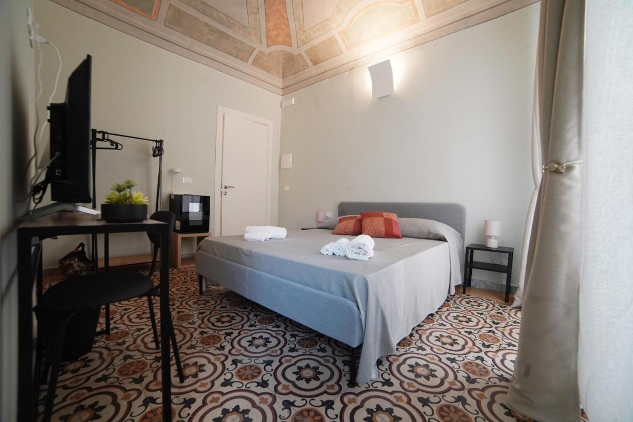 Domus Maqueda Bed & Breakfast Palermo Exterior photo